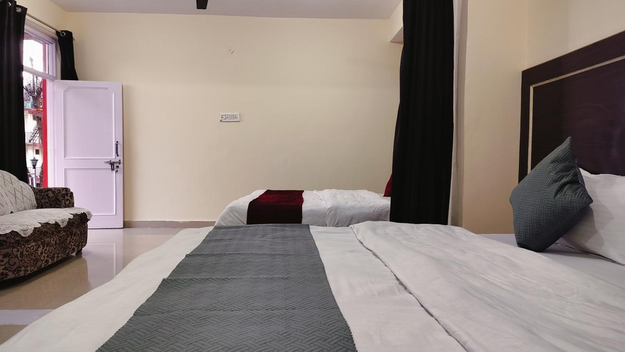 Bedroom 4, Hotel Shammi, Kangra