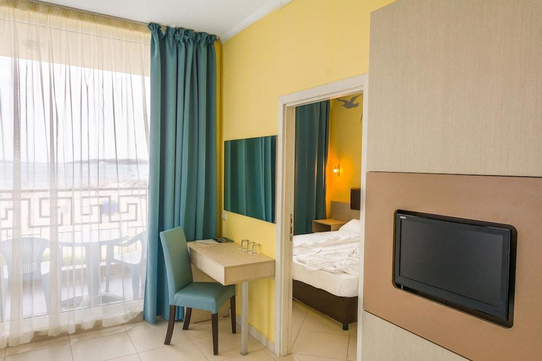 Bedroom 3, Blue Pearl Hotel - Ultra All - Inclusive, Nesebar
