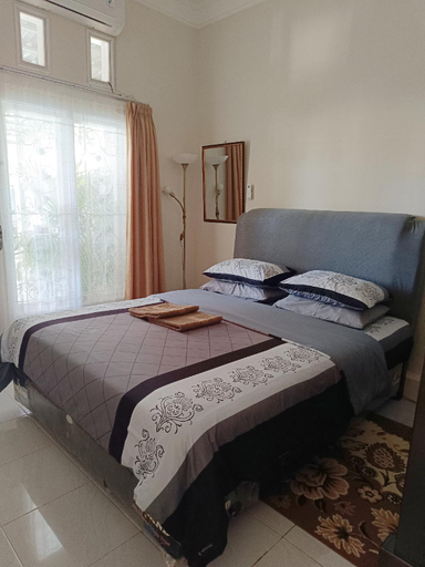 Bedroom 2, Villa Dacha, Bukittinggi