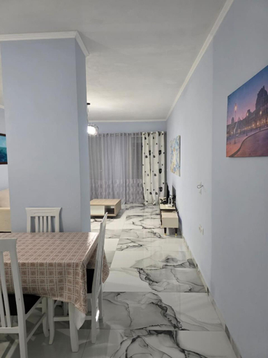 2, Nensi's Apartments, Sarandës