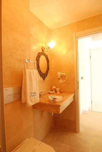 Bathroom 5, Cunda Fora Hotel, Ayvalık