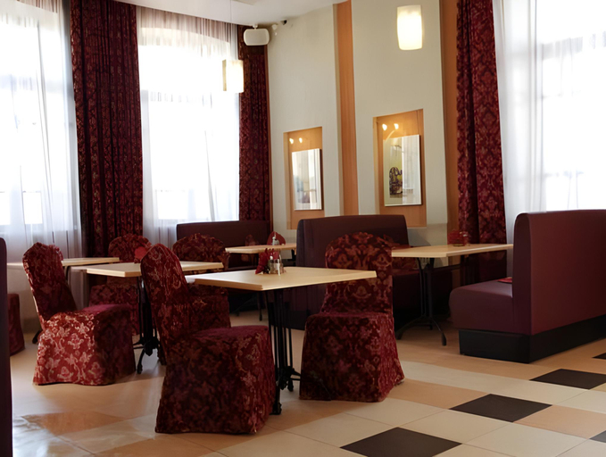 Others 5, Hotel-Club Razdolie, Sysertskiy rayon