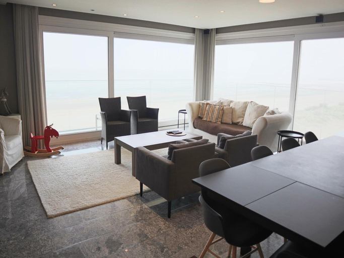 Others 5, Apartment in Nieuwpoort by Sandy Beaches, West-Vlaanderen