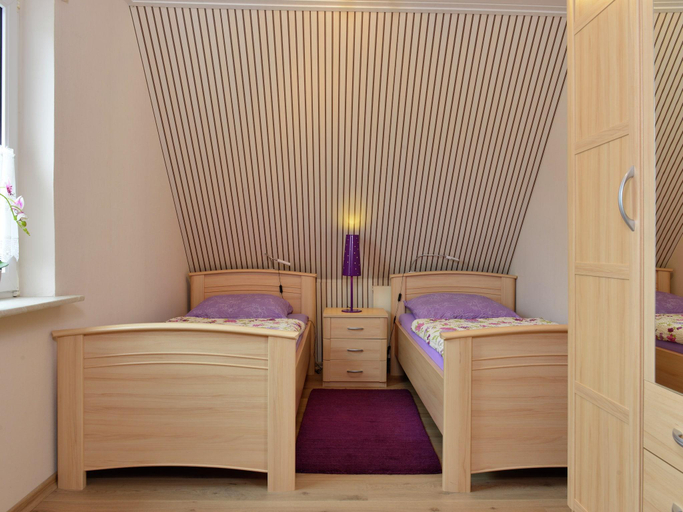 Bedroom 2, Graceful Apartment in Velmede with Garden, Hochsauerlandkreis