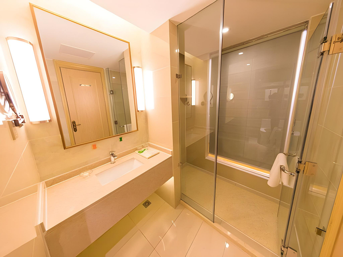Bathroom, Vienna International Hotel Sichuan Dazhou City Government, Dazhou