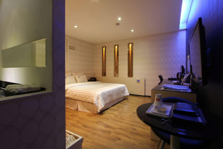 Bedroom 3, Cheonan K2 Hotel, Cheonan
