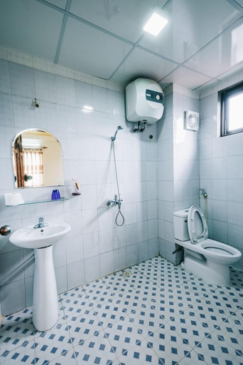 Bathroom 4, Thanh Loan Hotel, Cao Bằng