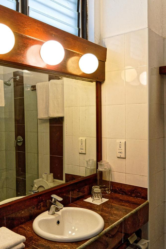 Bathroom, Kaskazi Beach, Msambweni