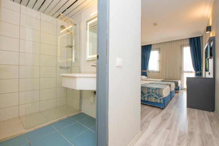 Bathroom 3, GOLDEN MOON HOTEL, Fethiye
