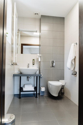 Bathroom 3, B&B Wieniawa, Leszno