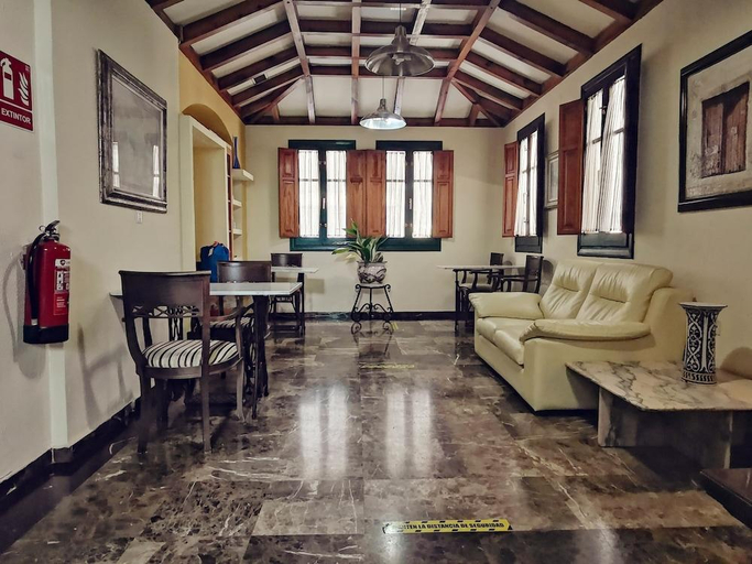Others 3, Hotel Almona, Granada