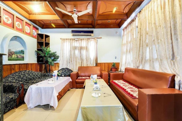 Food & Drinks 5, Hotel Gangotri, Narayani