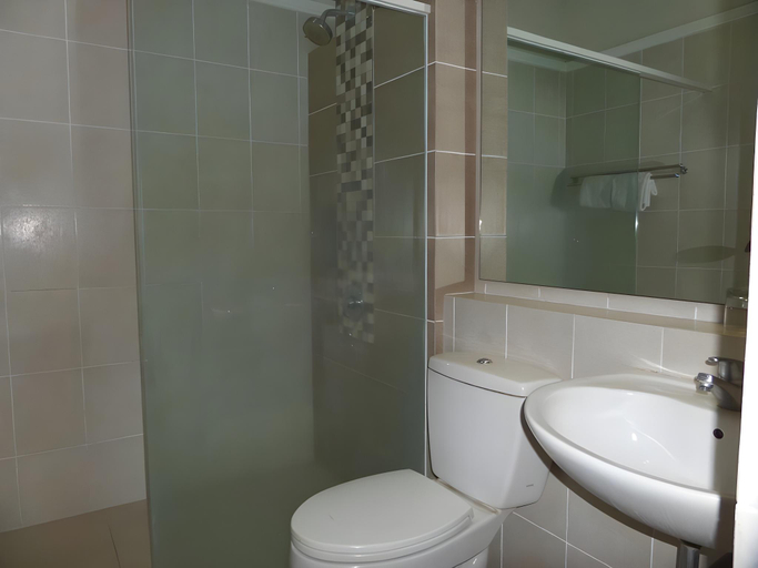 Bathroom 5, Bintang Mulia Hotel, Jember