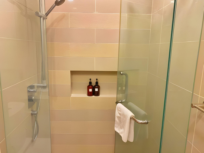 Bathroom 5, Lila Suites One Bukit Ceylon, Kuala Lumpur