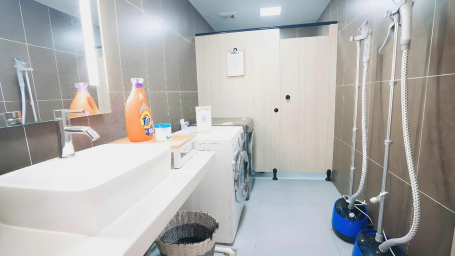 Bathroom 3, Hanting Hotel Nanchang Bayi Square Fuzhou Road, Nanchang