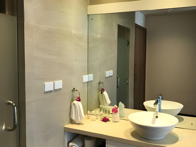 Bathroom 5, Yadua Bay Resort & Villas, Nadroga/Navosa