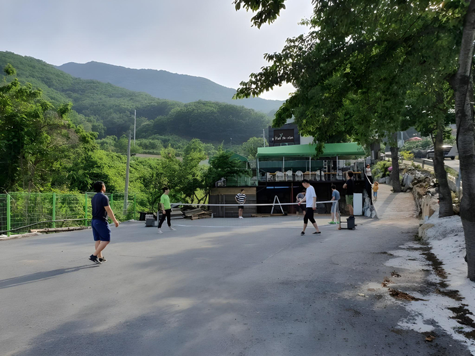 Others 2, Full pension, Gimhae