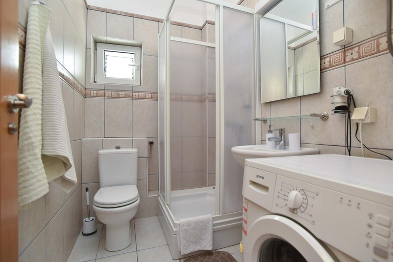 Bathroom 3, Blue Mare Apartment