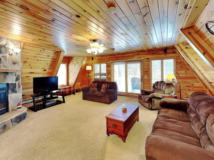 Others 5, Walnut Cellars by Taylor Made Deep Creek, Garrett