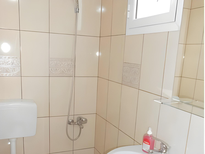 Bathroom 2, Yard Paradise Rooms, Vlorës
