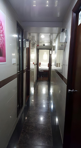 Others 3, Zodiac Lodge, Kowloon
