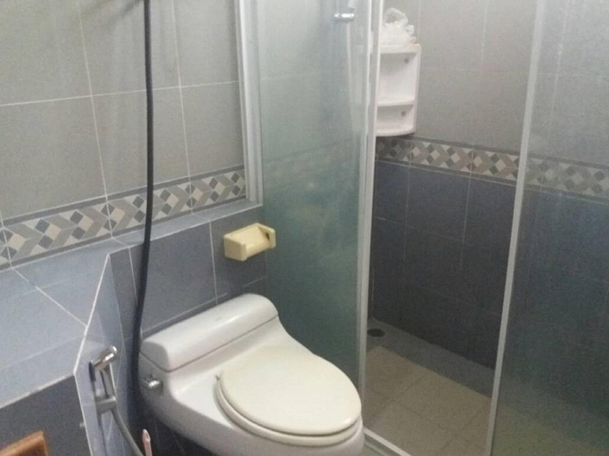 Bathroom 4, Villa Kota Bunga Magnolia, Bogor