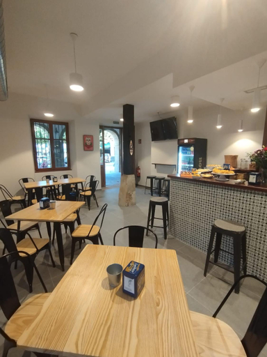 Food & Drinks 4, Albergue Usandi Auto Check-in, Vizcaya