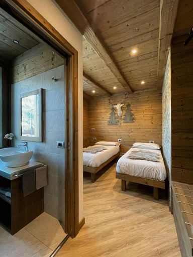 Bedroom 2, Chalet DCB, Sondrio