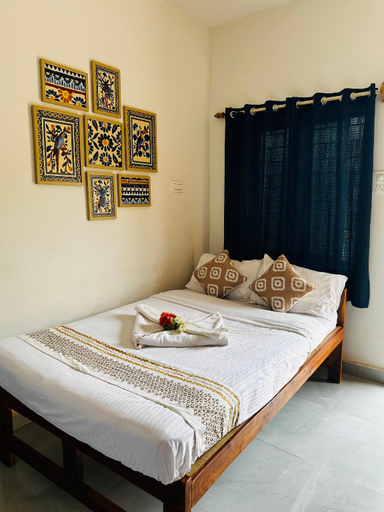 Bedroom 1, Evaddo Homes, North Goa