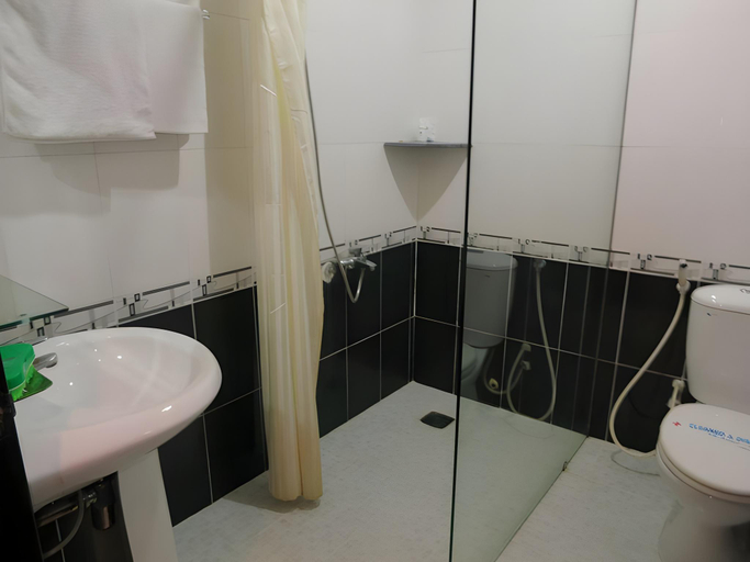 Bathroom 3, Dona Hotel, Ninh Kiều