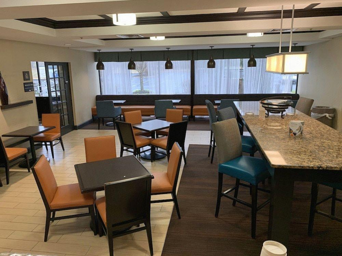 Food & Drinks 4, HAMPTON INN BURLINGTON/MOUNT HOLLY, Burlington