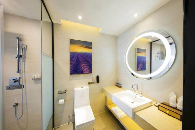 Bathroom 3, Lavande Hotel Rizhao Plaza Suning Plaza Wanda Studio, Rizhao