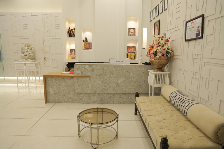 Others 4, Vaishnav Hotel, Latur