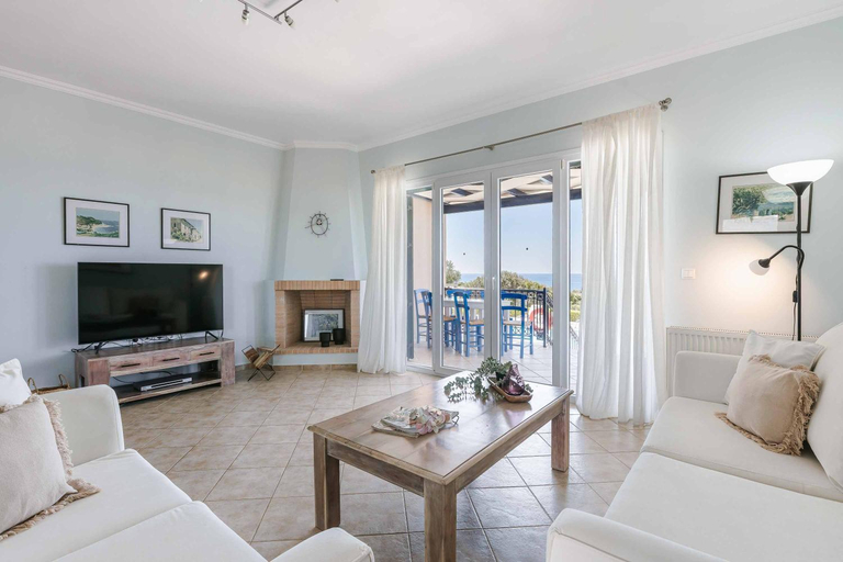 Others 4, Villa Alba Minies, Ionian Islands