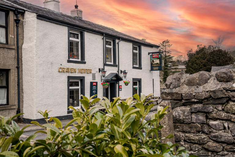Exterior & Views, Craven Heifer, Stainforth, North Yorkshire
