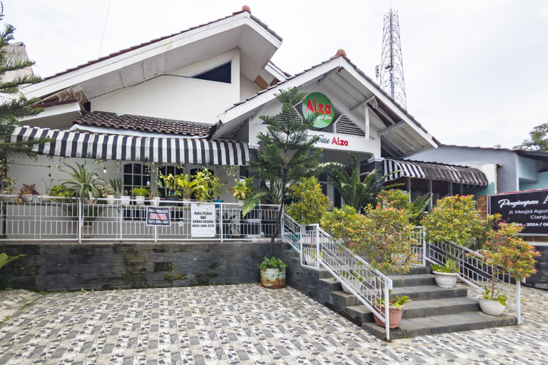 Exterior & Views 2, Urbanview Alza by RedDoorz, Cianjur
