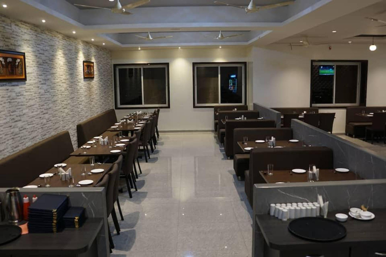 Food & Drinks 4, Hotel Royal Palace, Satara