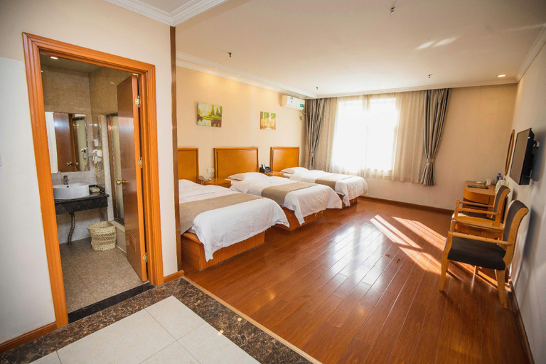 Bedroom 3, GreenTree Inn Hebei Tangshan Nanhu Lake Express Hotel, Tangshan