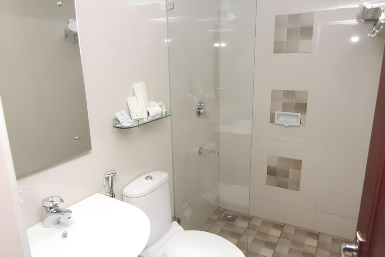 Bathroom 4, Abad Copper Castle, Idukki
