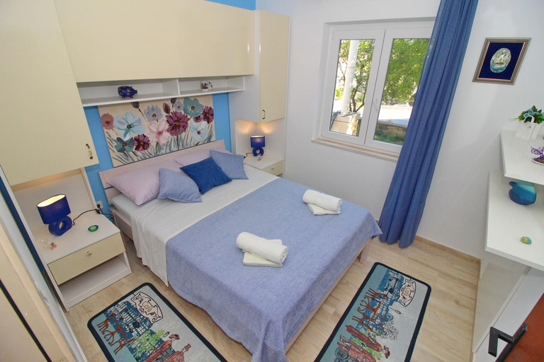 Bedroom 2, Apartments Tanja, Lumbarda