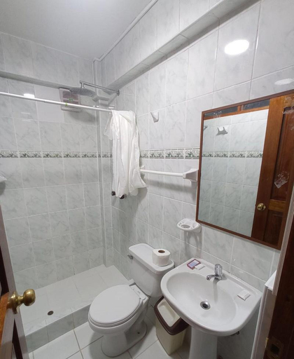 Bathroom 3, CHASKA MACHUPICCHU, Urubamba