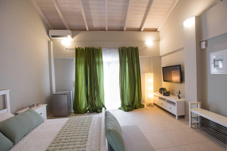 2, NV Seafront Studios AV Properties, Ionian Islands