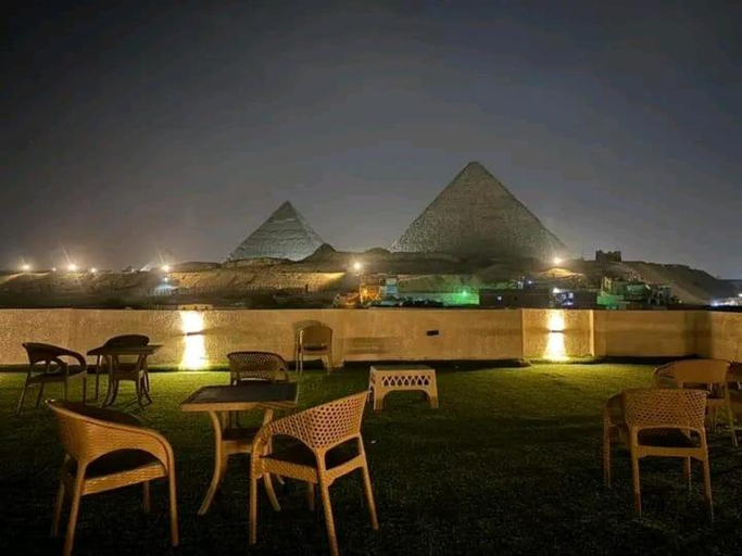 Food & Drinks 4, Best four pyramids view, Al-Ahram