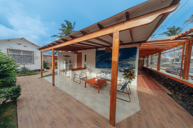 Public Area, Coral Blanco, Isabela