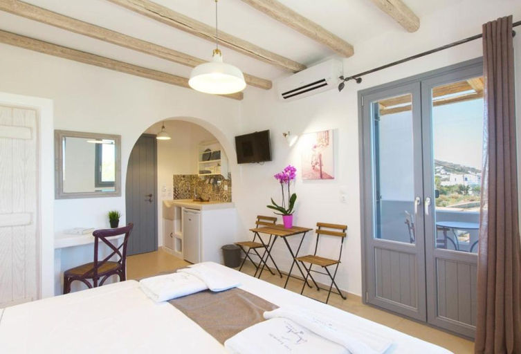 Bedroom 3, Medusa Beach Resort & Suites, South Aegean