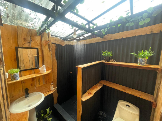 Bathroom, Poas Volcano Observatory Lodge & Glamping, Poás
