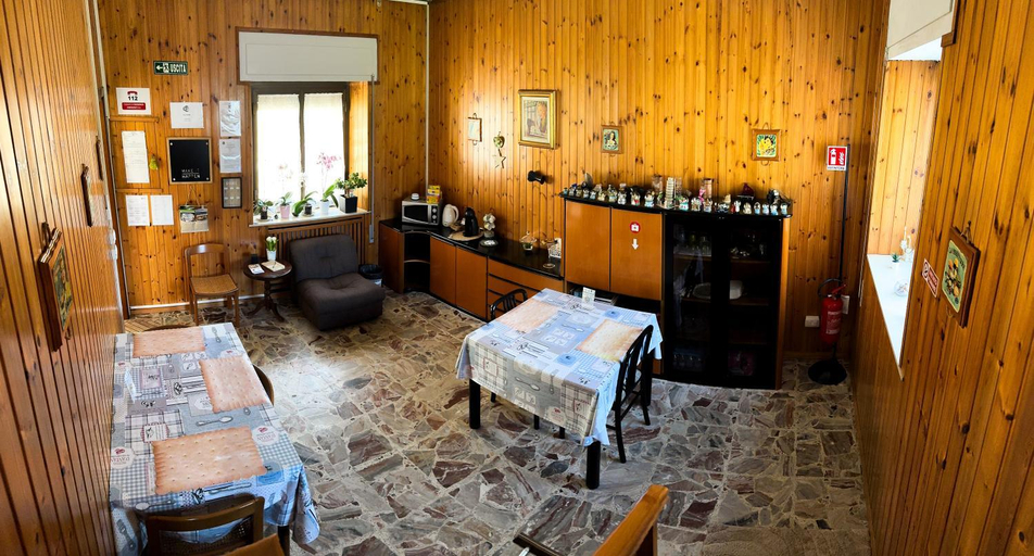 Food & Drinks, Malpensa Bed & Breakfast-No Breakfast, Varese