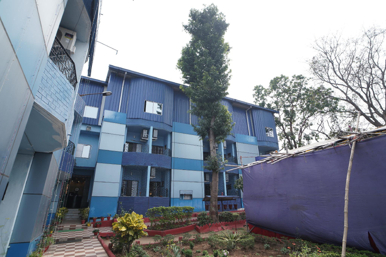 Others 3, Hotel Shantinivas, Barddhaman