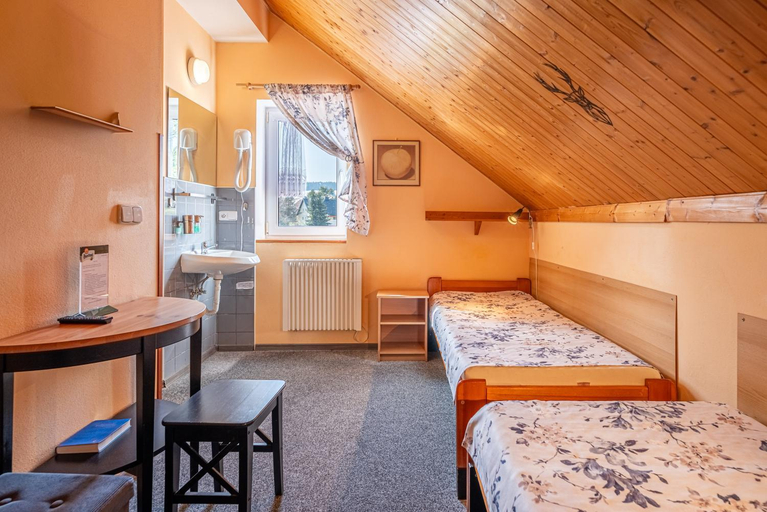 Bedroom 2, Penzion U Zpevaku, Prachatice
