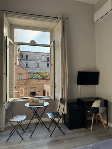 Others 3, B&B San Ferdinando Napoli, Napoli